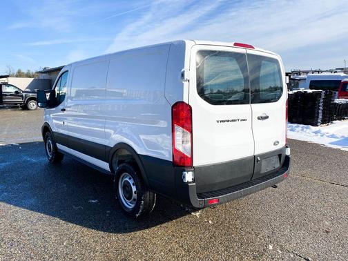 OXFORD WHITE 2026 Ford Transit-250 Base