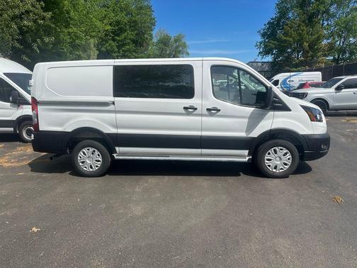 OXFORD WHITE 2025 Ford Transit-250 Base