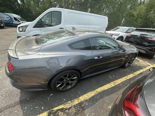 2022 Ford Mustang EcoBoost Premium