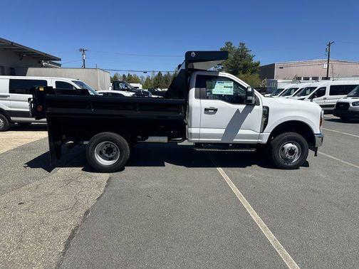 2025 Ford F-350 XL