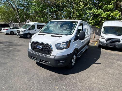 OXFORD WHITE 2025 Ford Transit-250 Base