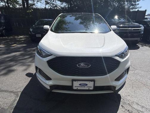2022 Ford Edge ST Line