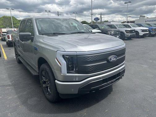 2025 Ford F-150 Lightning Flash