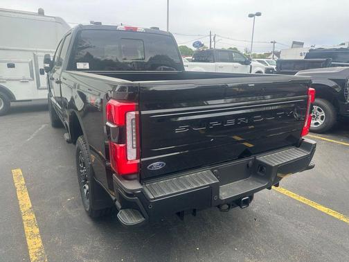 AGATE BLACK 2026 Ford F-350 Platinum