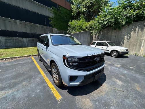 Gray Metallic 2025 Ford Expedition Active