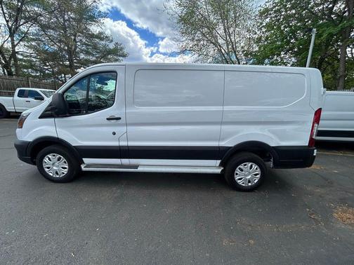 OXFORD WHITE 2024 Ford Transit-250 Base