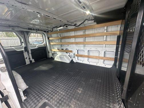 2022 Ford Transit-250 Base