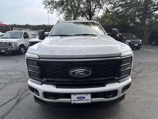 2023 Ford F-350 XLT