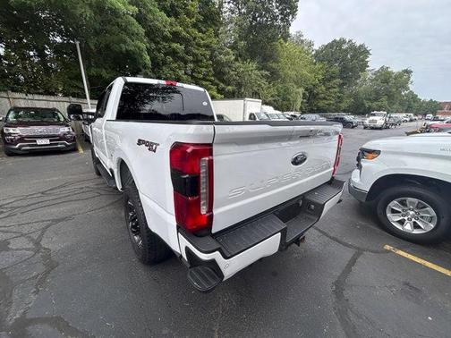 2023 Ford F-350 XLT