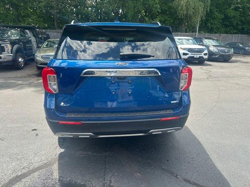 Atlas Blue Metallic 2020 Ford Explorer XLT