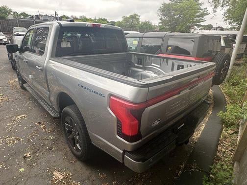 2025 Ford F-150 Lightning LARIAT