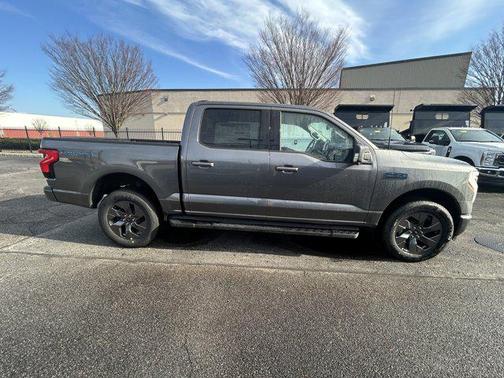 2025 Ford F-150 Lightning Flash