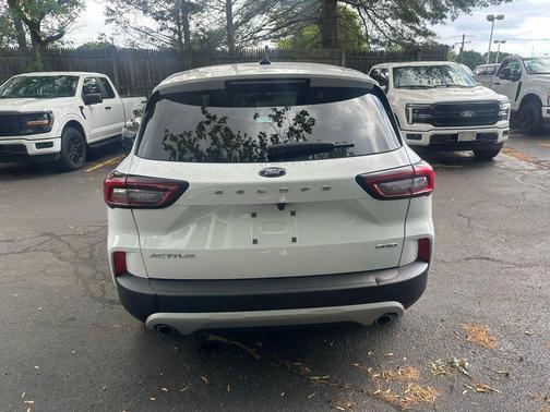 OXFORD WHITE 2024 Ford Escape Active