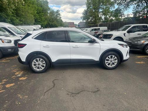 OXFORD WHITE 2024 Ford Escape Active