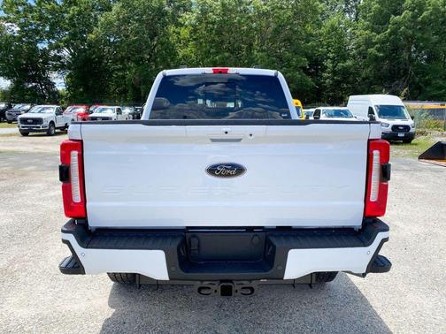 OXFORD WHITE 2026 Ford F-250 Lariat