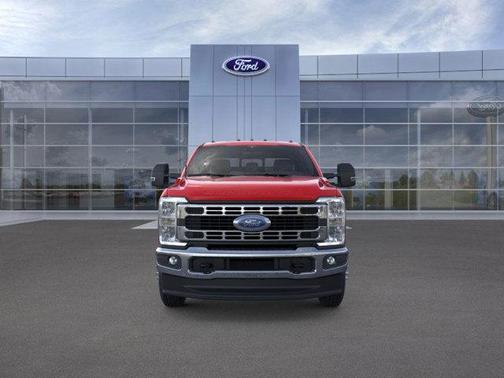 2026 Ford F-350 XLT