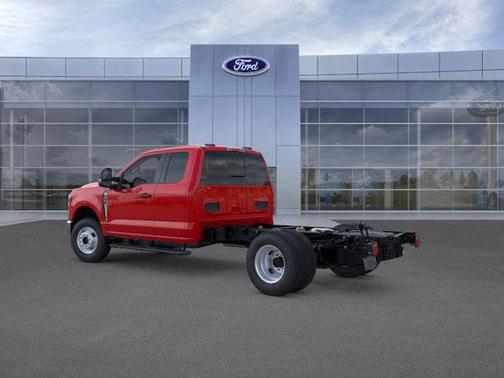 2026 Ford F-350 XLT