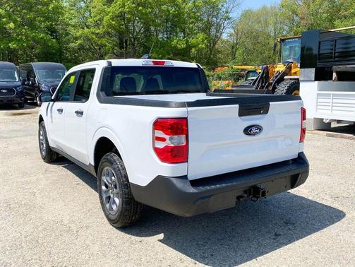 OXFORD WHITE 2026 Ford Maverick XLT