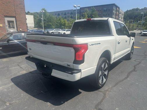 2024 Ford F-150 Lightning Platinum