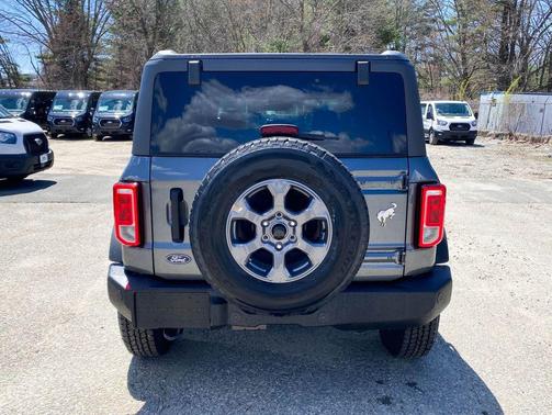 Carbonized Gray Metallic 2026 Ford Bronco Big Bend