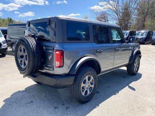 Carbonized Gray Metallic 2026 Ford Bronco Big Bend