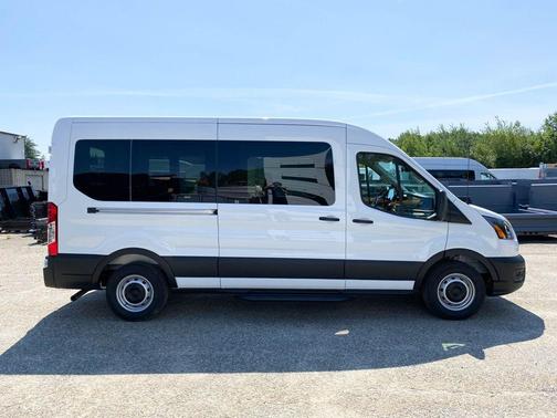 Oxford White 2026 Ford Transit-350 XL