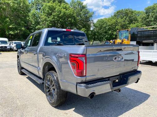 CARBONIZED GRAY METALLIC 2026 Ford F-150 Lariat