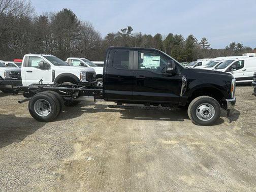 2025 Ford F-350 XL