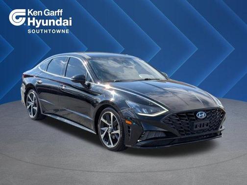 Phantom Black 2021 Hyundai SONATA SEL Plus
