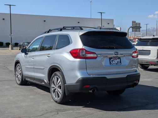 Ice Silver Metallic 2020 Subaru Ascent Limited 8-Passenger