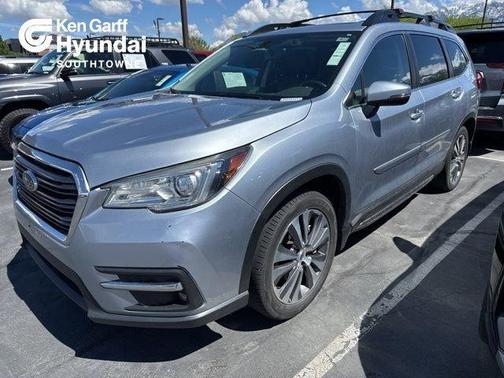 Ice Silver Metallic 2020 Subaru Ascent Limited 8-Passenger