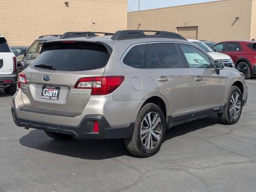 Tungsten Metallic 2019 Subaru Outback 2.5i Limited