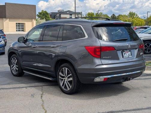 Gray 2016 Honda Pilot Touring