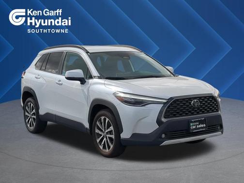 2023 Toyota Corolla Cross XLE