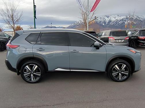 2021 Nissan Rogue Platinum