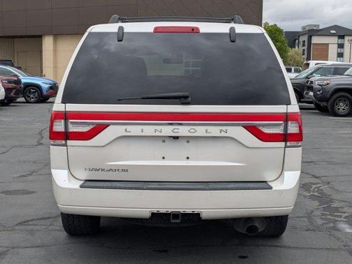 2017 Lincoln Navigator Select