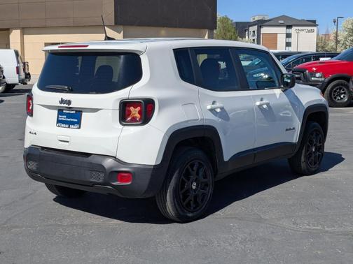 2023 Jeep Renegade Latitude