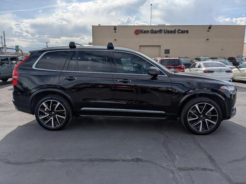 2018 Volvo XC90 T6 Inscription