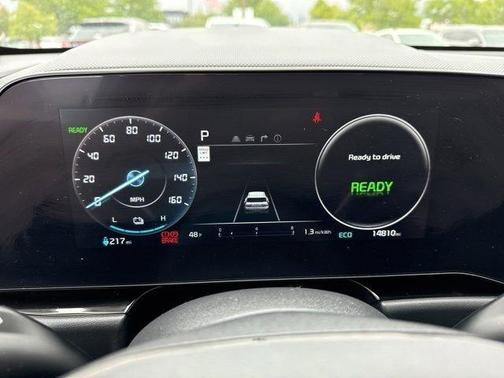 Snow White Pearl 2024 Kia Niro EV Wind