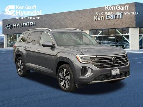 Platinum Gray Metallic 2025 Volkswagen Atlas 2.0T SEL