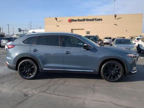 2023 Mazda CX-9 Carbon Edition
