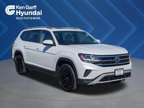Opal White Pearl Effect 2023 Volkswagen Atlas 3.6L SEL