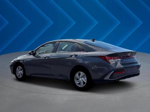 Gray 2026 Hyundai ELANTRA SE