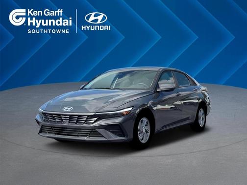 Gray 2026 Hyundai ELANTRA SE