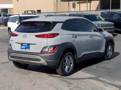 2022 Hyundai KONA SE