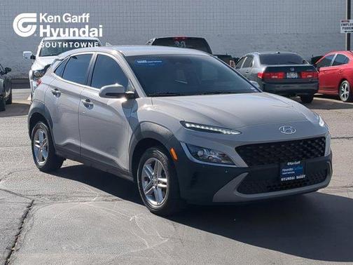2022 Hyundai KONA SE