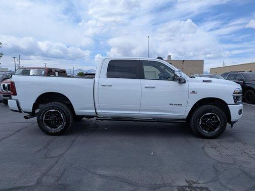 Bright White Clearcoat 2025 RAM 2500 Laramie