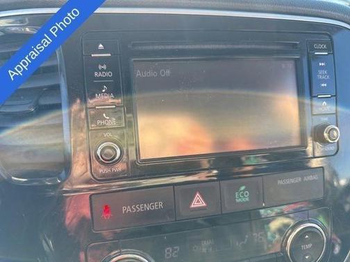 2017 Mitsubishi Outlander ES