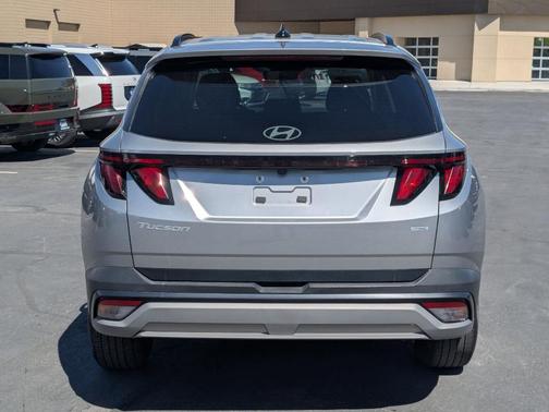 Shimmering Silver 2025 Hyundai TUCSON SEL