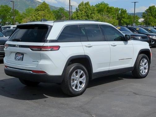 2022 Jeep Grand Cherokee Limited